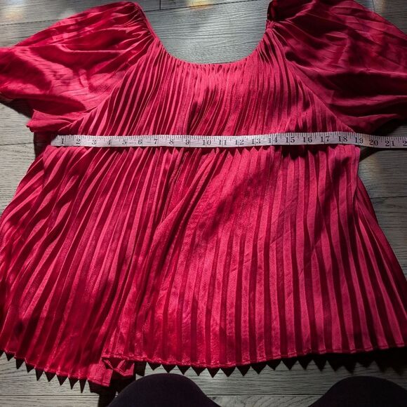 Johnny Was JADE Georginna Pleated Short Sleeve Satin Scoop Neck Pink Top Size M - Picture 6 of 7